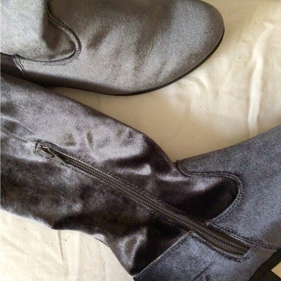 JustFab women’s grey over the knee boots. Size 8.5. - Picture 3 of 4